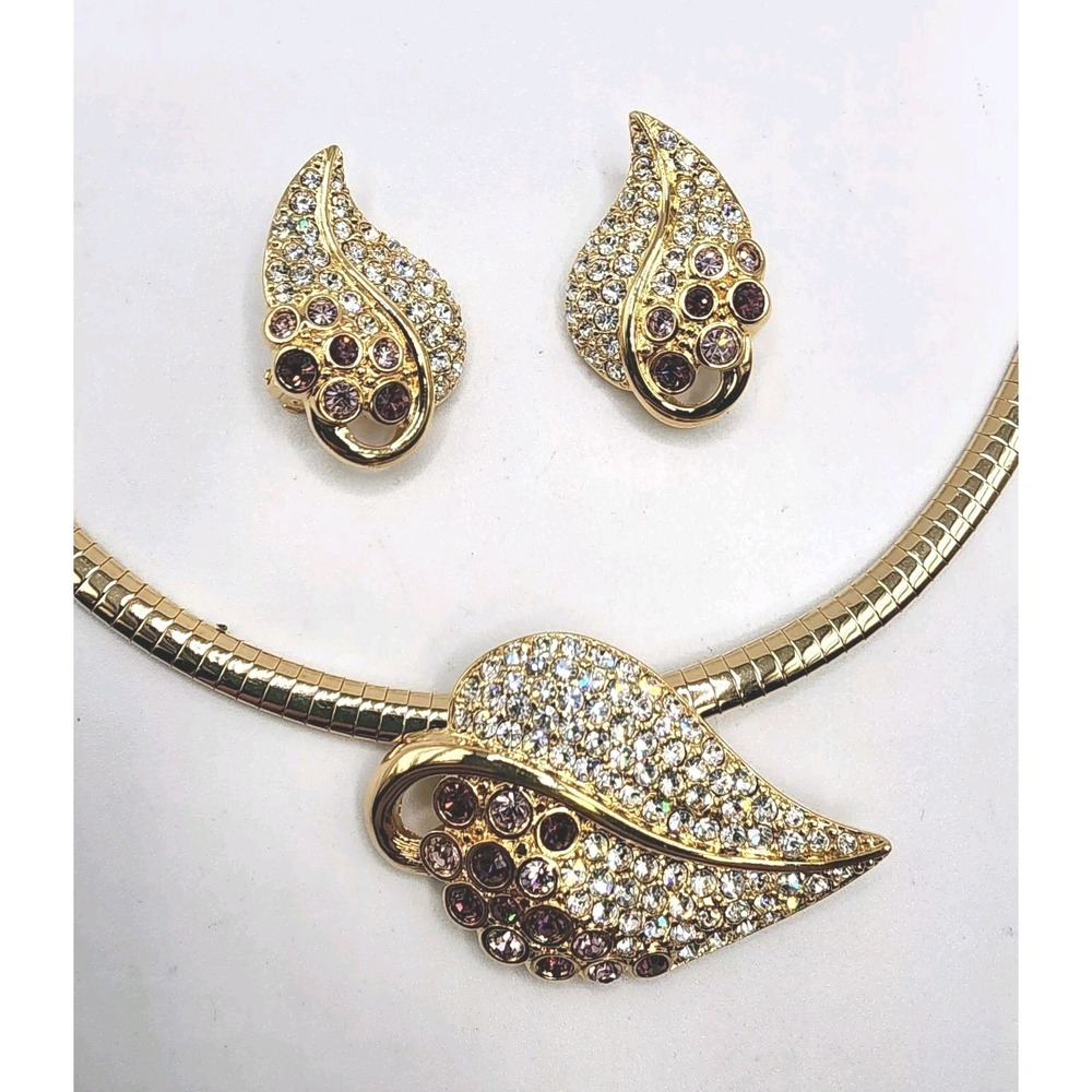 Vintage Savvy Swarovski Gold Tone Purple Ice Crystal Pave Rhinestone Leaf Signed